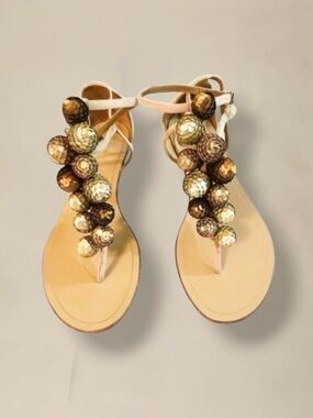 AQUAZZURA DISCO INFRA SUEDE
POM POM SANDALS SIZE 37